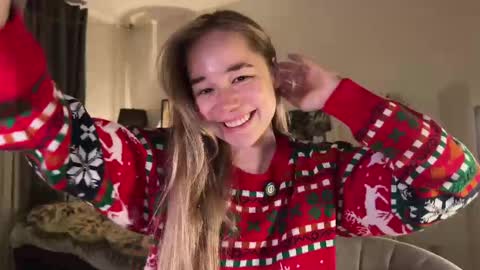 Snapshot of kristyspiritedaway chatting on March 12, 9:56 pm Kristy Nip slip shady  Best model on CB  online show from March 12, 9:56 pm