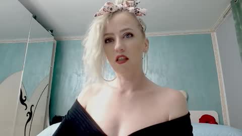 krystal desire online show from March 3, 7:21 pm