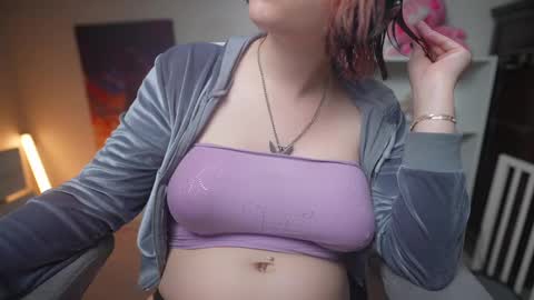 Krystal Syx online show from February 25, 4:57 am