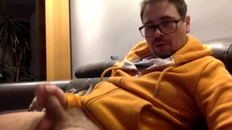 krzysztof1977 online show from March 15, 10:13 pm