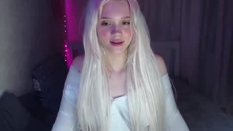 Emilia online show from March 8, 2:23 am