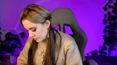 Eileen online show from April 27, 7:39 am