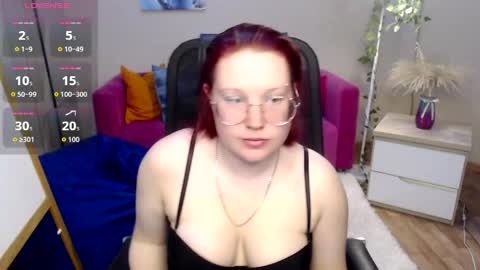 kuri_u online show from April 2, 11:50 am