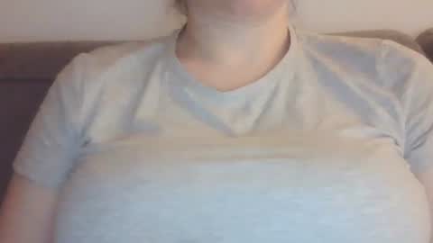 kusia032132 online show from February 26, 9:20 pm