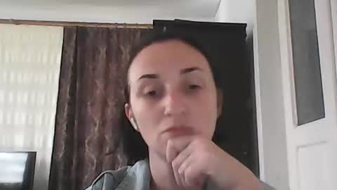 kusia032132 online show from September 12, 7:10 am