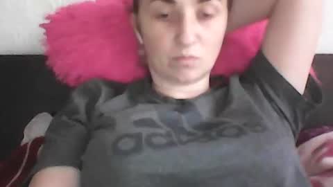 kusia032132 online show from December 2, 10:02 am