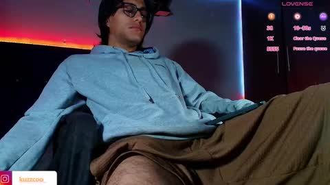 kuzzcoo online show from December 16, 10:21 am