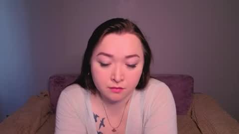 kyeacloser online show from April 22, 2:52 am