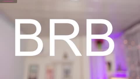 kylie online show from October 3, 4:37 pm