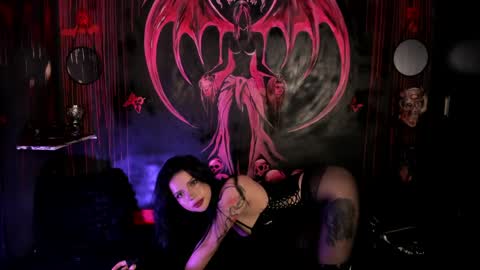 submissive demon Please help me to reach 500 thumbs up online show from April 22, 1:02 am