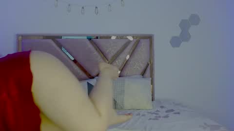 KYLIE online show from April 25, 7:00 pm