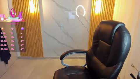  KYLIE  online show from September 18, 3:10 am