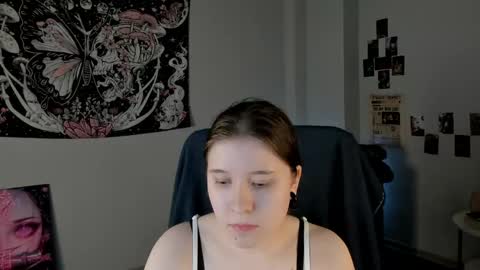 Kylie online show from June 2, 3:19 am
