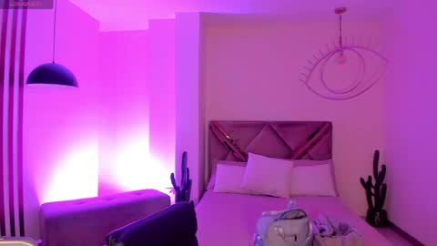 Kylie Jenkins online show from April 19, 11:22 am