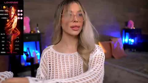 Kylie online show from February 24, 10:03 pm