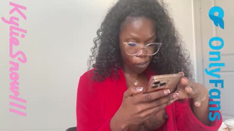 Kylie Snow online show from February 12, 7:06 pm