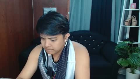 kyll_collins online show from November 7, 8:17 am