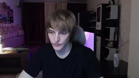 l1onkennedy online show from December 20, 8:38 pm