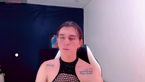 Snapshot of la_ratona_1 chatting on February 22, 8:09 pm AriSaray online show from February 22, 8:09 pm