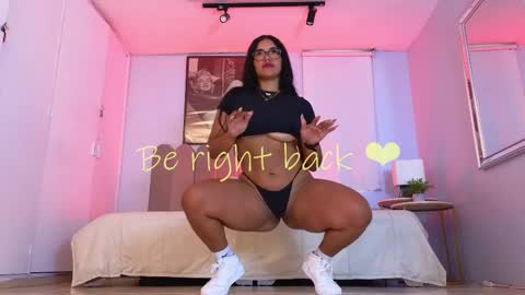 Snapshot of laady_brownn chatting on February 19, 2:33 pm Cris online show from February 19, 2:33 pm