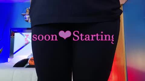 Snapshot of laady_brownn chatting on October 21, 11:15 am Cris online show from October 21, 11:15 am
