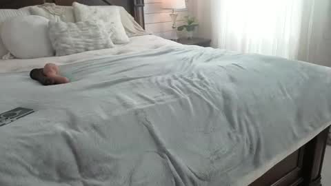 lacii_lo online show from May 27, 4:04 pm