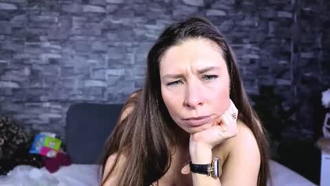 Jenny online show from January 19, 2:49 pm