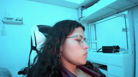  Lady  online show from April 22, 4:30 am