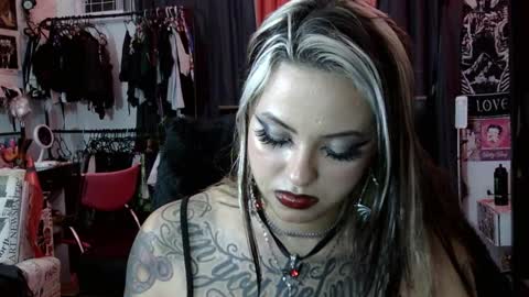 ladysiver online show from February 5, 10:46 pm