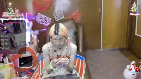 Skinnygirl online show from February 25, 1:09 am