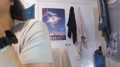 Sara Florez online show from October 8, 5:35 am