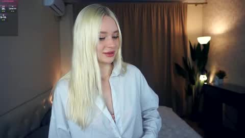 day - Lizzy night-Roxann online show from March 8, 5:28 am