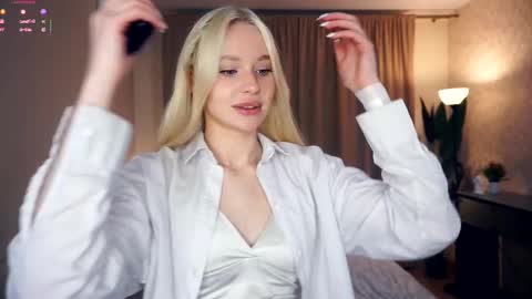 day - Lizzy night-Roxann online show from March 9, 5:11 am