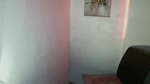 lakshmi_052704 online show from September 8, 6:29 pm