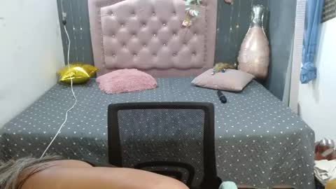 lalisha online show from April 21, 1:53 am