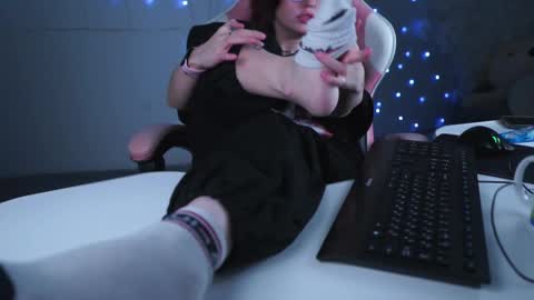 just call me Lana  and her security online show from March 1, 5:38 pm