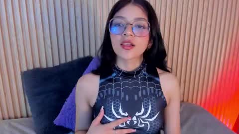 ... .          . ... online show from October 23, 12:50 pm