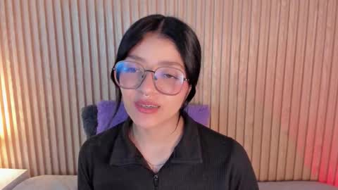 ... .          . ... online show from November 8, 1:25 pm