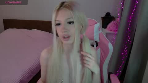 lana_parkerxx online show from April 21, 8:05 pm