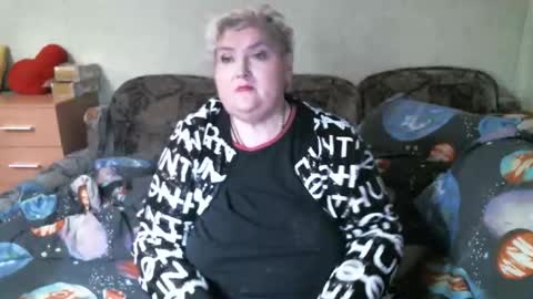 lanacat555 online show from February 9, 10:45 pm