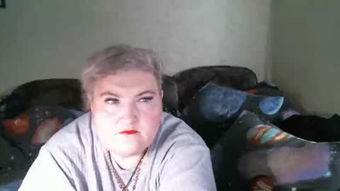 lanacat555 online show from April 15, 2:15 am