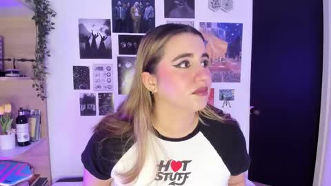 Snapshot of lanaherondale_ chatting on October 6, 9:21 pm lanaherondale_ online show from October 6, 9:21 pm