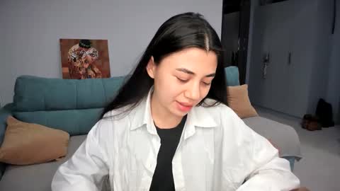 Lana online show from April 21, 7:10 pm