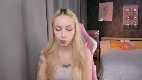 Lana online show from March 2, 5:01 am