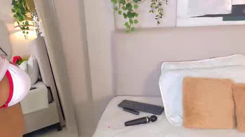 Lana online show from November 15, 8:32 pm