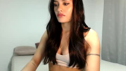 lanawinters1 online show from March 8, 2:15 am