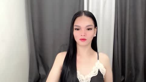 lanawyatt_ online show from November 23, 1:03 am