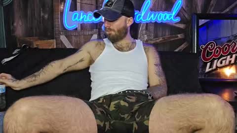 Snapshot of lancehardwood222 chatting on February 25, 1:30 am LANCE online show from February 25, 1:30 am