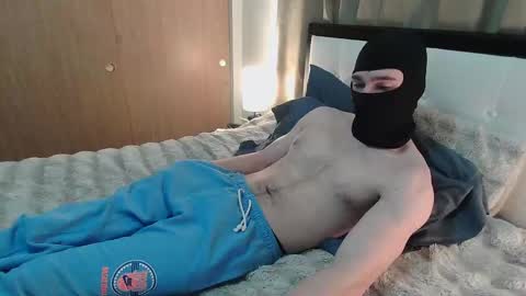 lang229 online show from November 17, 5:26 pm