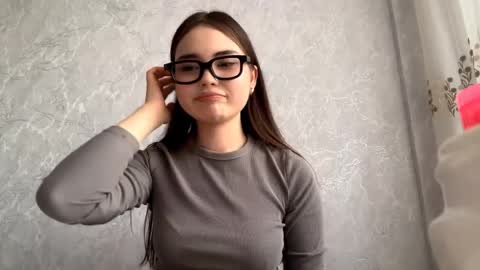 Alice online show from March 28, 1:34 pm